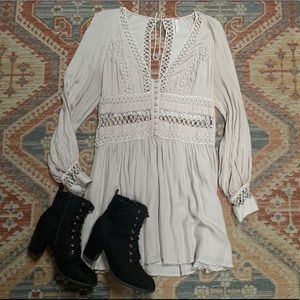 Free People Long Sleeved Beautiful Dress!
